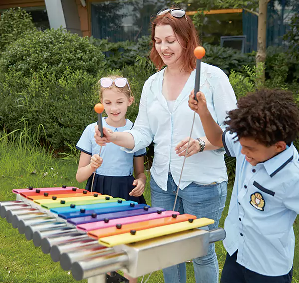 Parque infantil cubierto